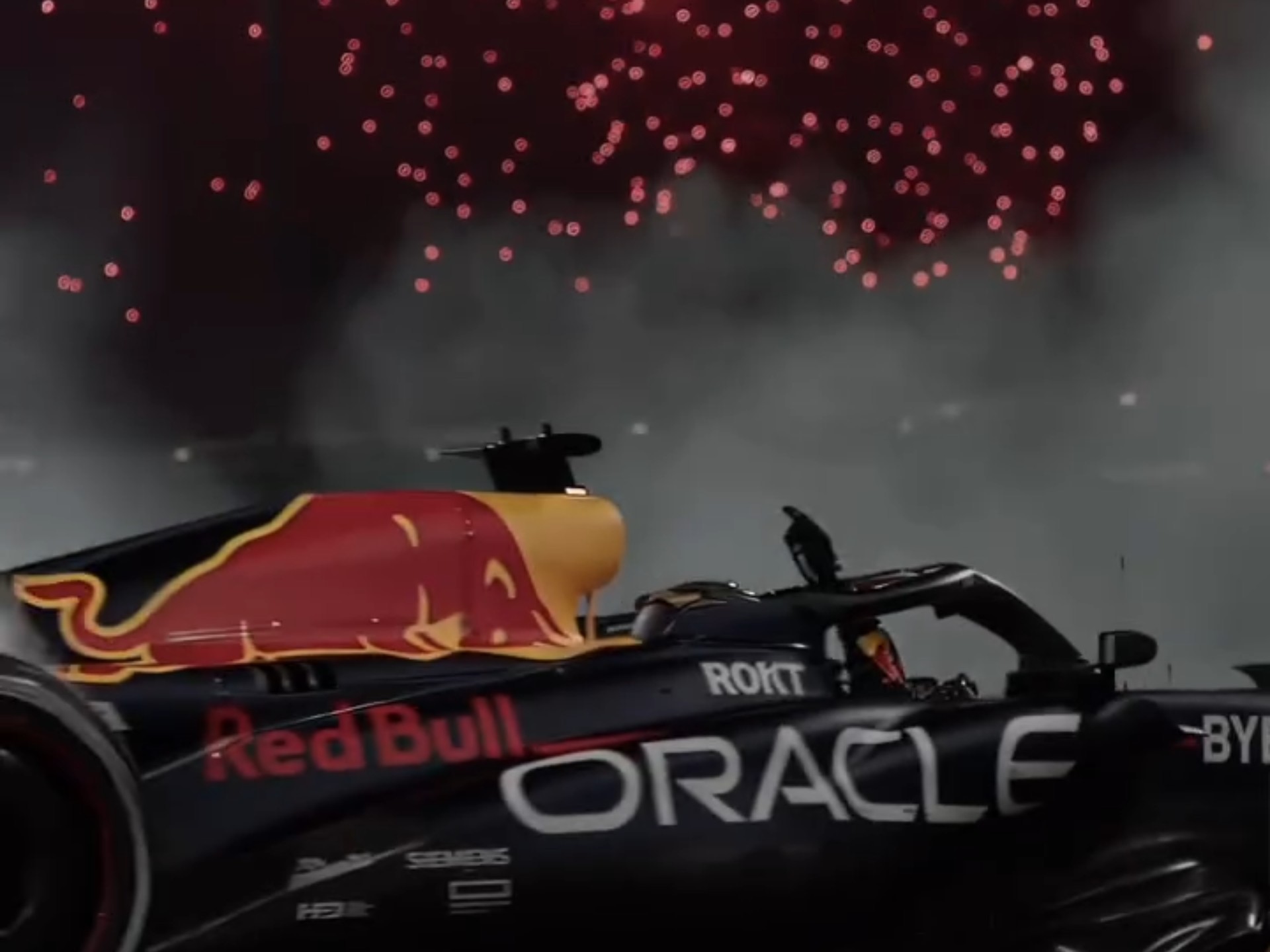 红牛车队险胜红牛二队,维斯塔潘带队取胜的简单介绍 红牛车队险胜红牛二队,维斯塔潘带队取胜的简单介绍