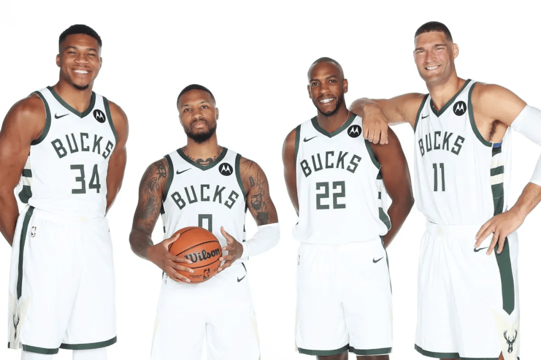 76人逆转尼克斯，字母哥刷新纪录