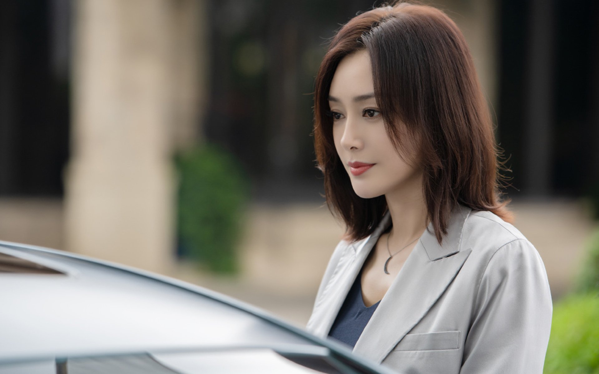 山谷与湖的对话,当伦纳德完成自我救赎